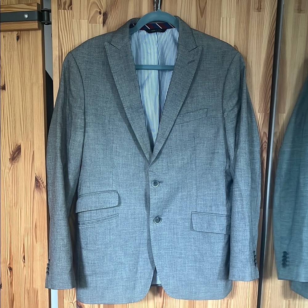 Banana Republic grey suit jacket (size 40R/S)
